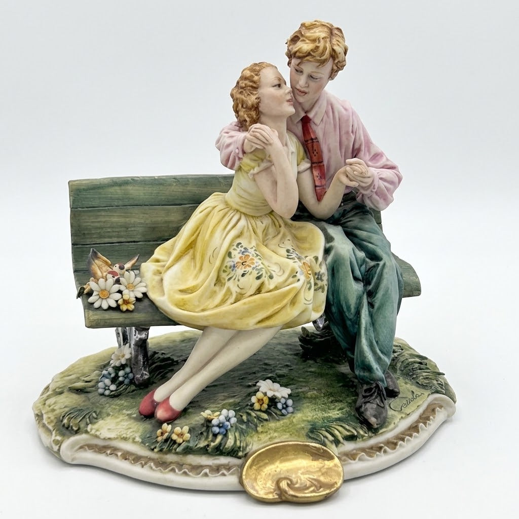 Innamorati su Panchina in Porcellana di Capodimonte - Arena Gioielli 