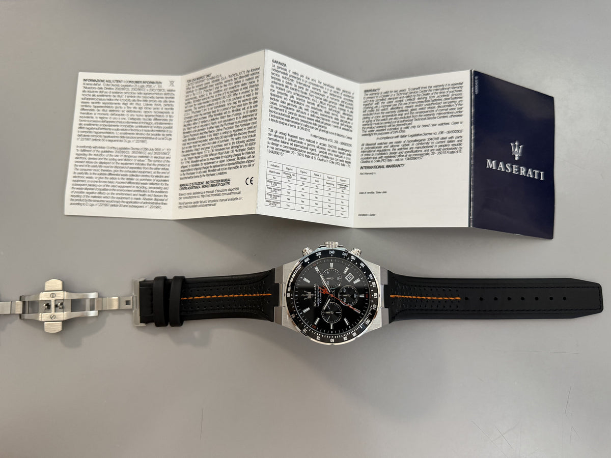 Orologio Uomo Maserati Sfida Cronografo in Acciaio e Cinturino in Pelle Nera R8871640008 - Maserati